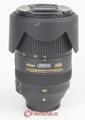 Nikon 18-300mm f/3.5-5.6G ED-IF AF-S DX VR