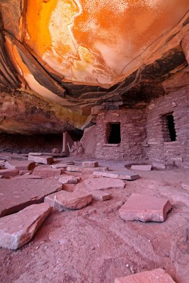 fallen-roof-ruin-2383.jpg