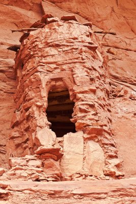 Monument-Valley-dwelling_2444.jpg
