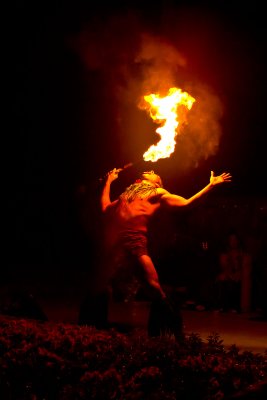 Fire-dancer-7675.jpg
