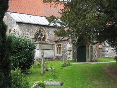 north mymms churchard