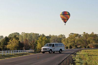 IMG_7437 Van and balloon.jpg