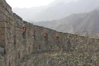 Joyce, Mum, Noon, Janine and Hy looking out from the Great Wall