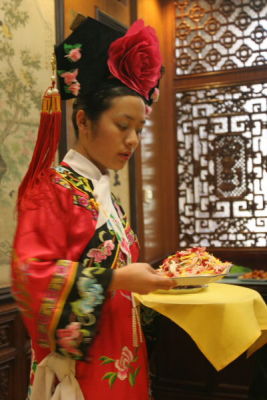 Waitress at Baijia Dazhaimen Restaurant