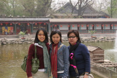 Janine, Joyce and Noon Noon at Prince Gong's Palace