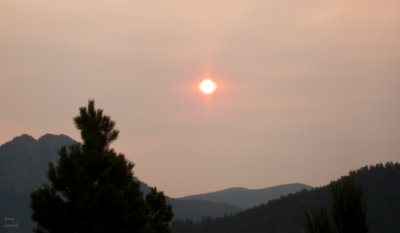 z IMG_2725 Sunrise thru western wildfires haze.jpg