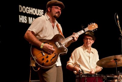 Doghouse Sam & his Magnatones