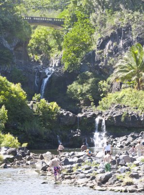 Seven sacred pools.jpg