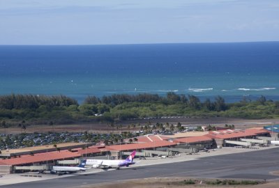 Maui airport.jpg
