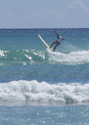 Surfer 2.jpg