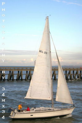 008 sailing boat