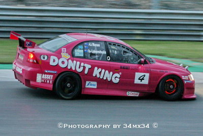 27 holden commodore
