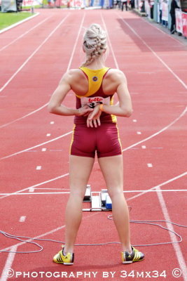 01 Annika van Huyssteen