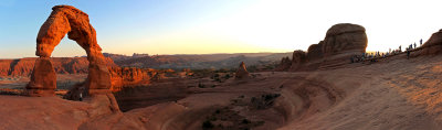 Delicate Arch panorama