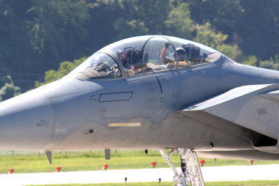 F-15 Strike Eagle & Crew