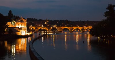 Looking towards Karluv Most (Bridge)