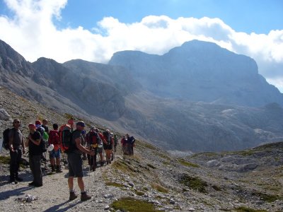 107_Nema druge_mora se dalje prema Kredarici (u pozadini Triglav).JPG