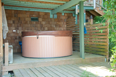 Hottub on the lower level