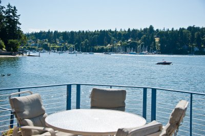 Outdoor dining area and Quartermaster Yacht Club