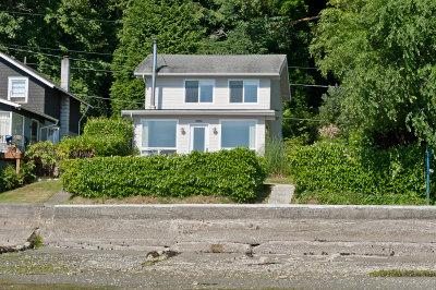 Beach and house at low tide