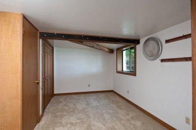 Room off the lower family room