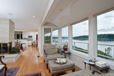 Living area, dining and kitchen all the way back
