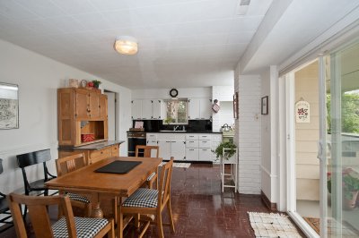 Lower level dining