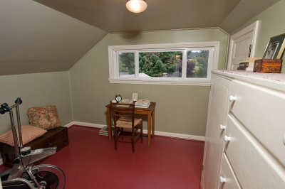 Upper bonus room