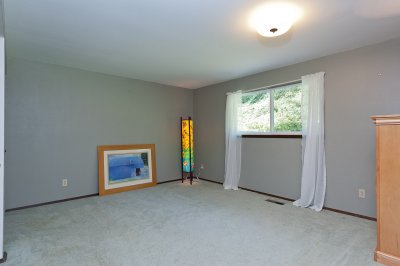 Lower bedroom