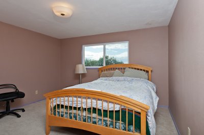 Upper bedroom