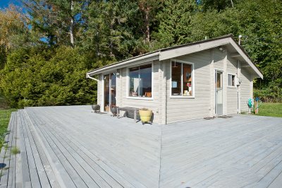Cabin with large deck