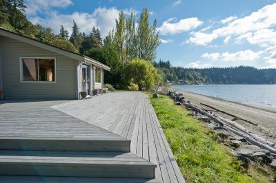 Waterfront cabin with large deck