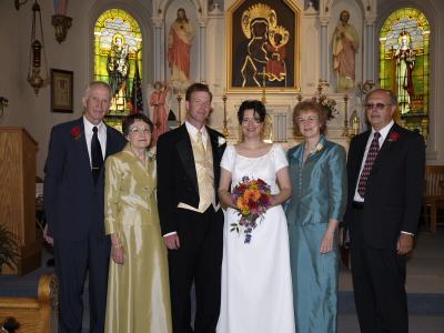 Bride and groom and parents.v1.1.