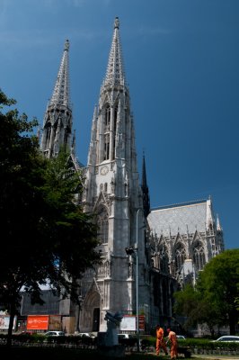 5-110519-20-Vienne-Votivkirche.jpg