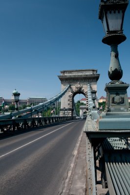 4-110521-08-Budapest-Pont des Chaines.jpg