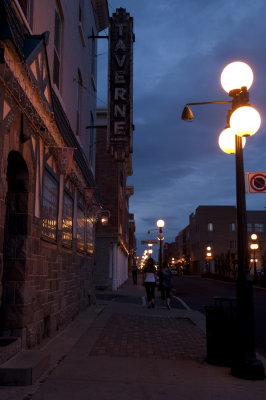120807-04-St-Hyacinthe de nuit.jpg