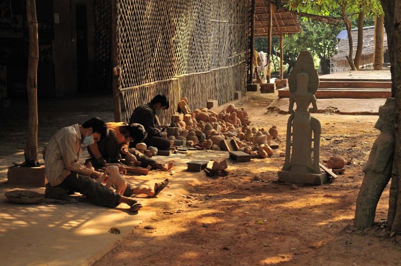 Angkor,les tailleurs de pierre