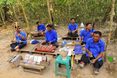 Musiciens cambodgiens victimes de mines antipersonnelles
