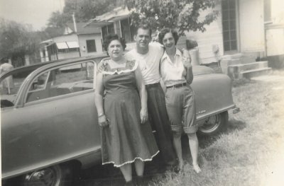 Grandma (Maria Diez), Tony Diez (Uncle Tony) and his wife Rosalie