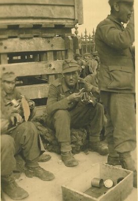 WWII GERMAN PRISONERS