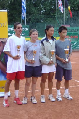 76_winners and runner-up mixed doubles.jpg