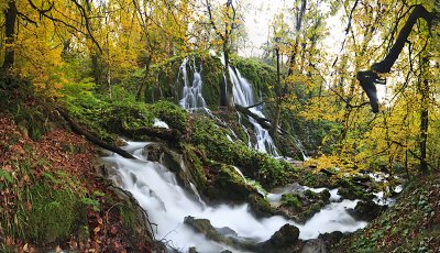 Oben Waterfall