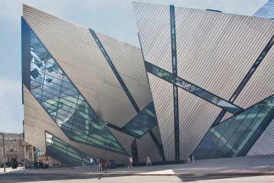 Royal Ontario Museum.jpg