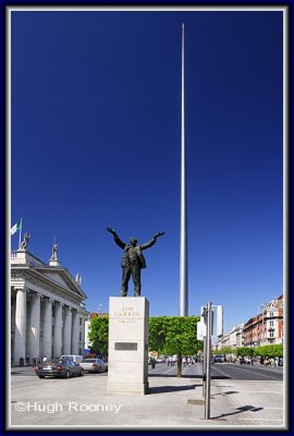  Ireland - Dublin - Jim Larkin and the Spire with the GPO in O'Connell Street