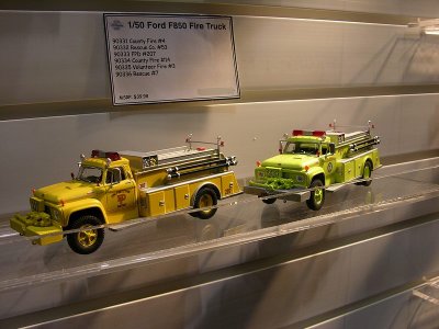 Athearn: 1/50 scale F850 Fire Pumpers
