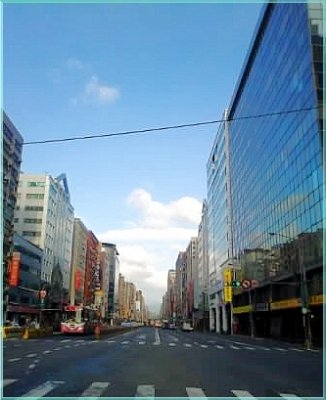 Nanjing East Road, Section 4 in Taipei city