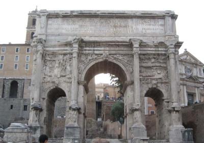 The Arch of Septimius Severus.jpg