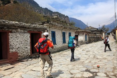 Walking trough a Annapurna village