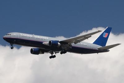 United Airlines B767
