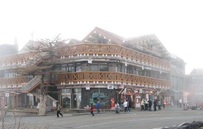 12-05-31-0016 (Large).jpg